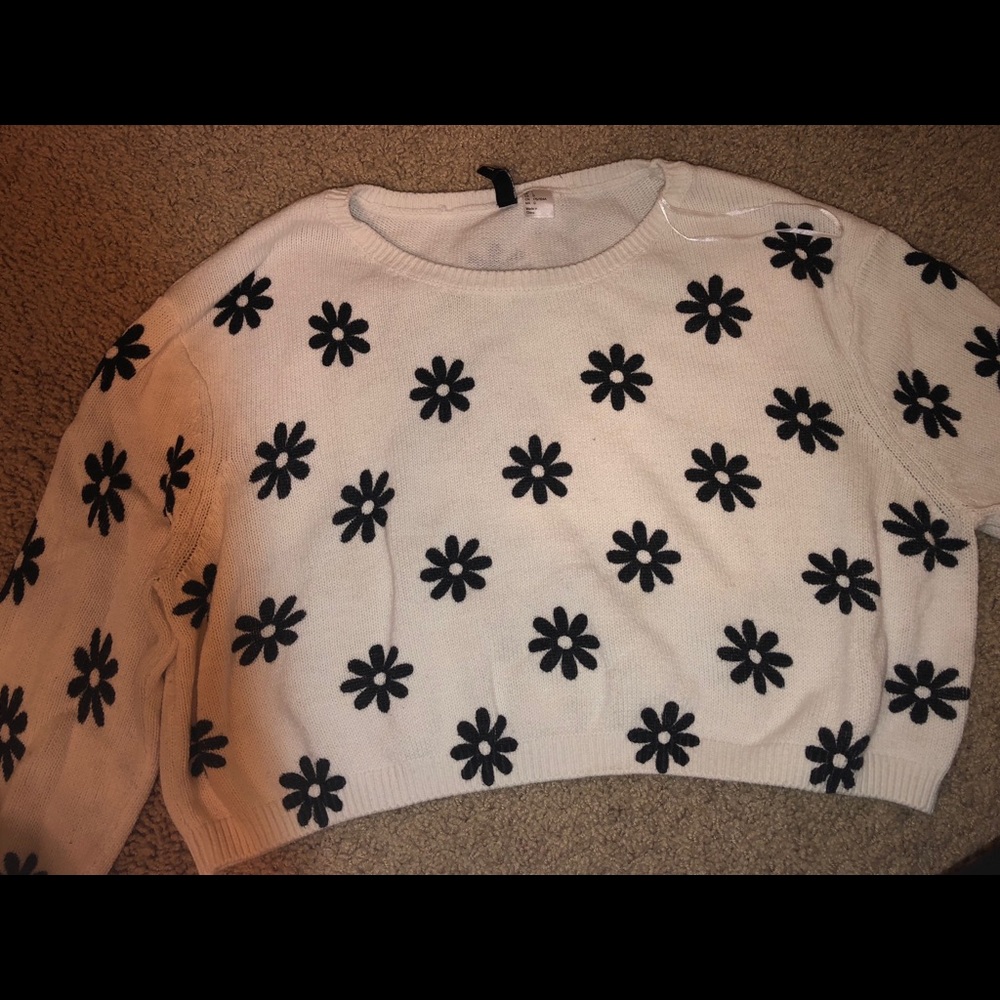Flower sweater